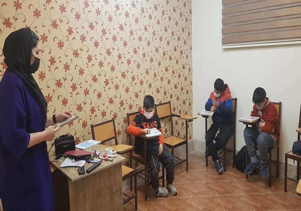 آموزشگاه زبان کودکان شکوه مشهد 